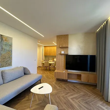 Golden Shore Apartament *
