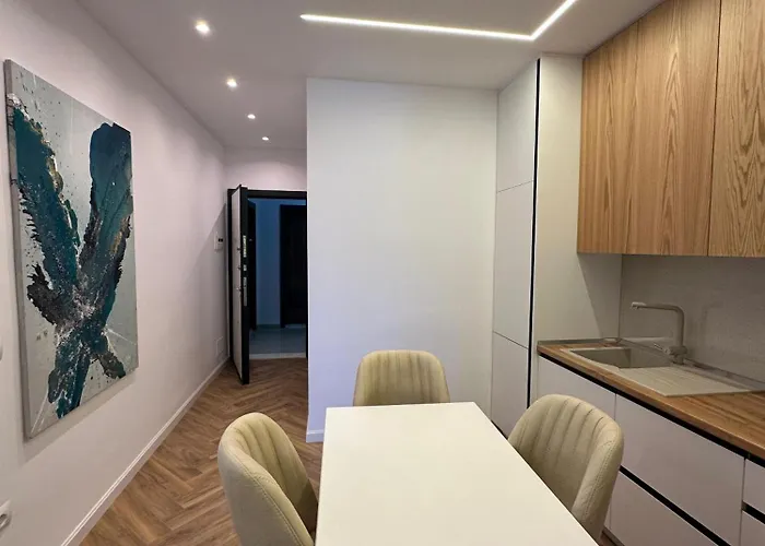 Golden Shore * Golem (Tirana)